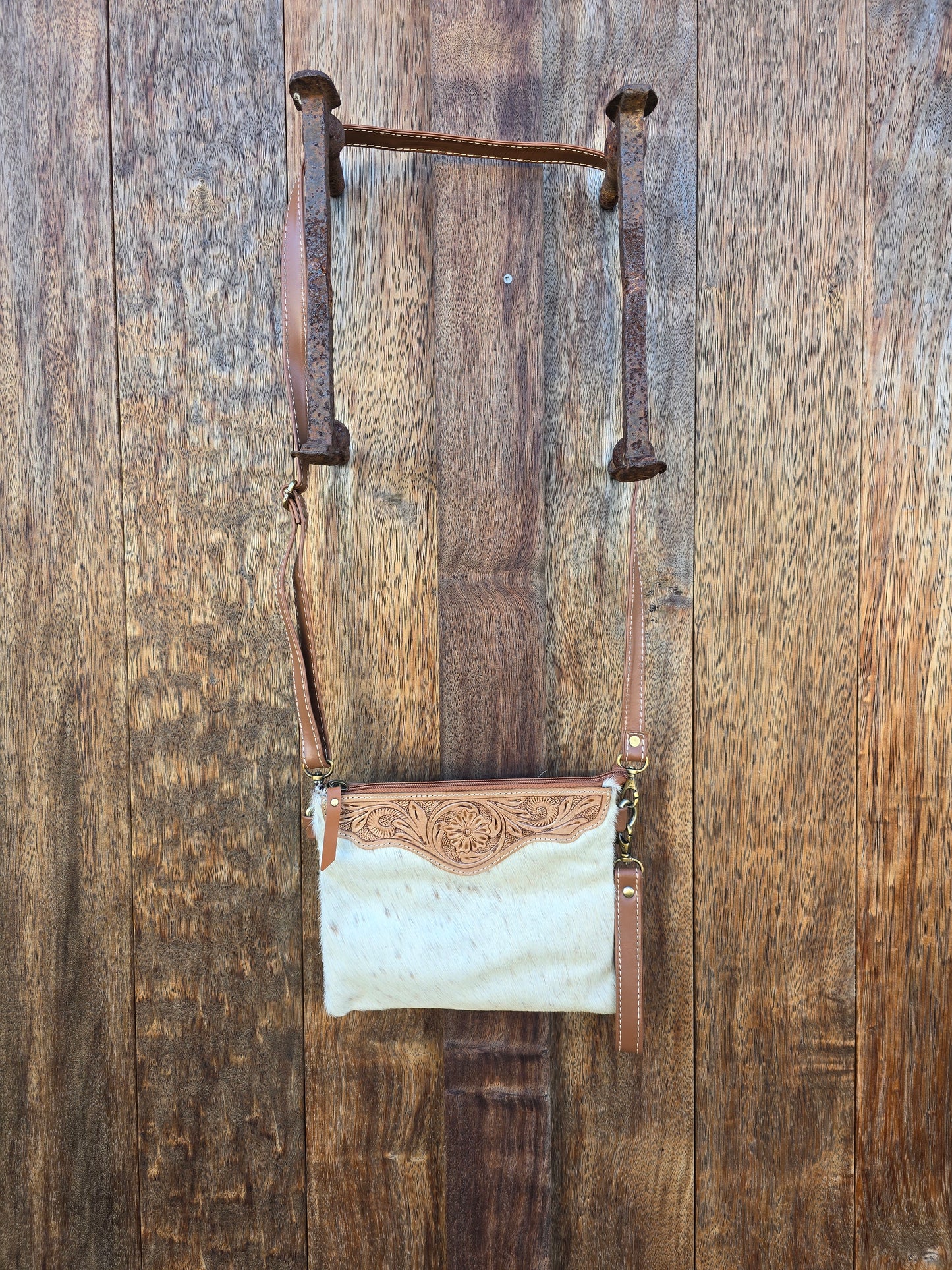 Tooled clutch bag - Tan #03