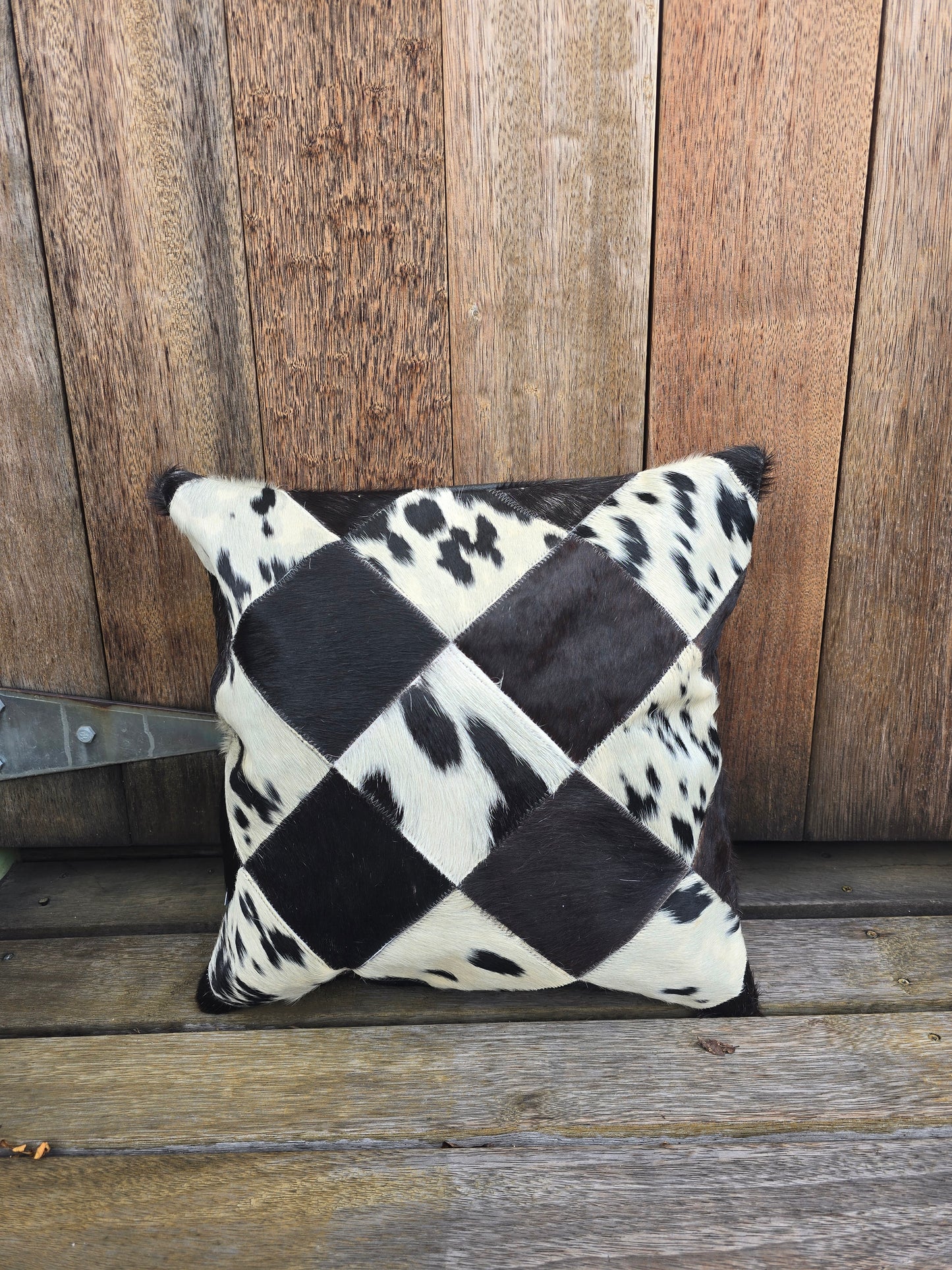 Cowhide cushion - Black patch work