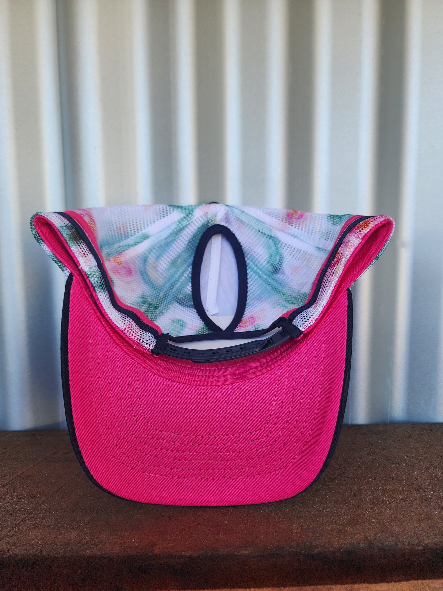 Navy ,cactus back pony cap (embroided)