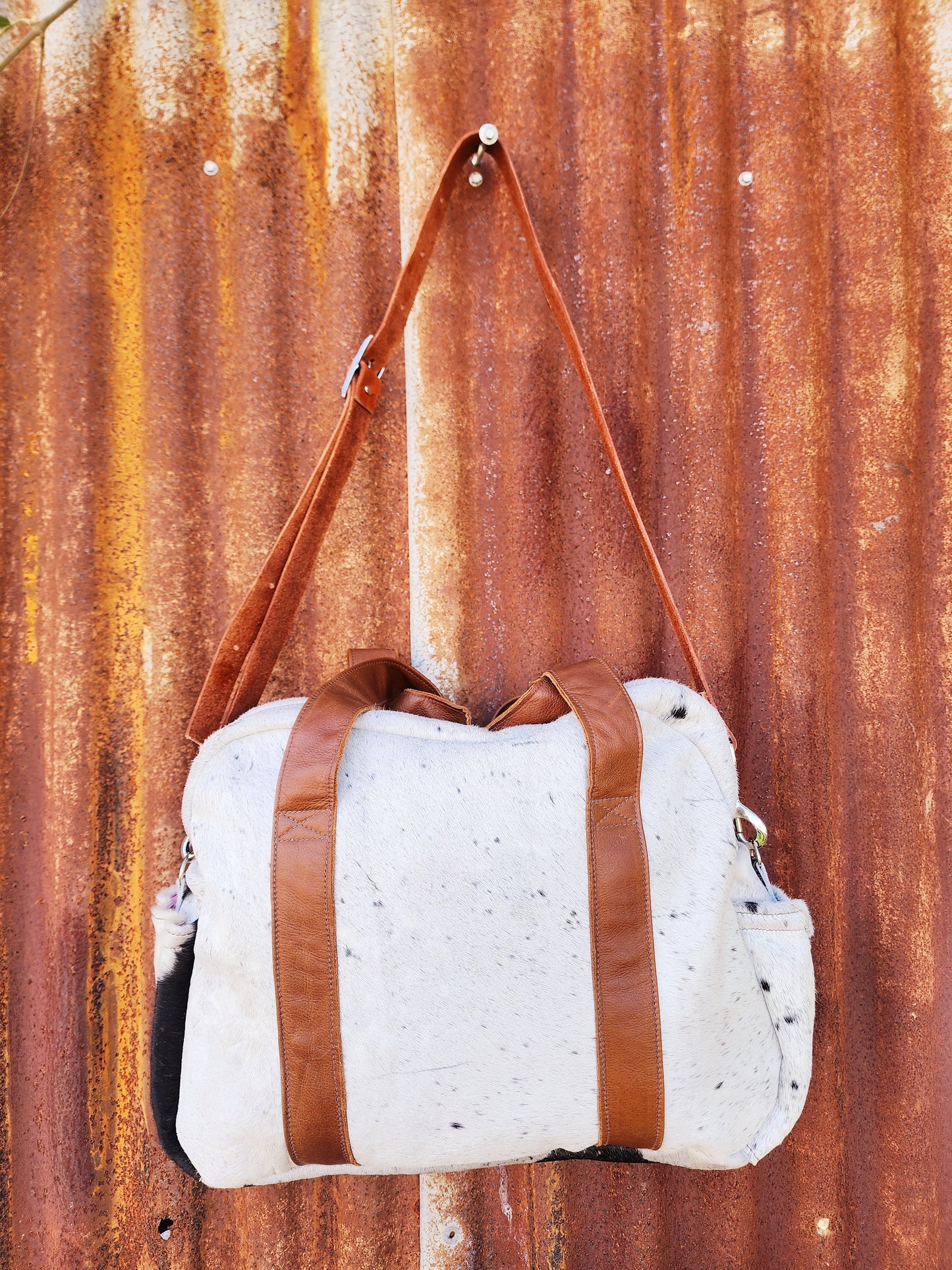 Aleshia - Nappy bag- Black and white Brown leather