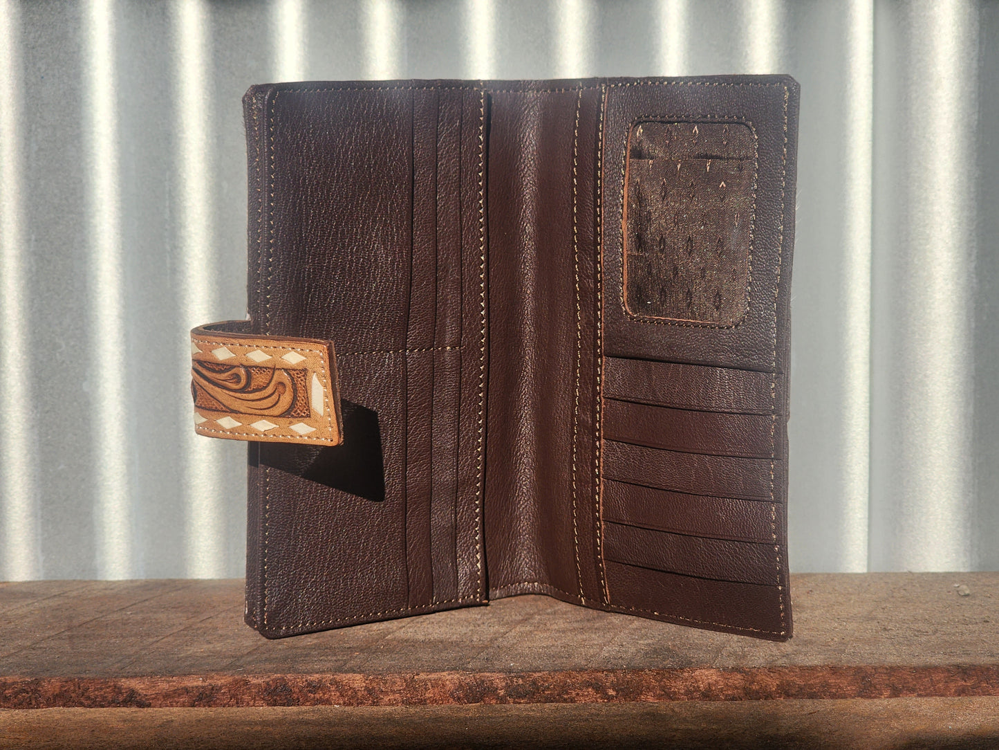 Slim tooled wallet- Brown