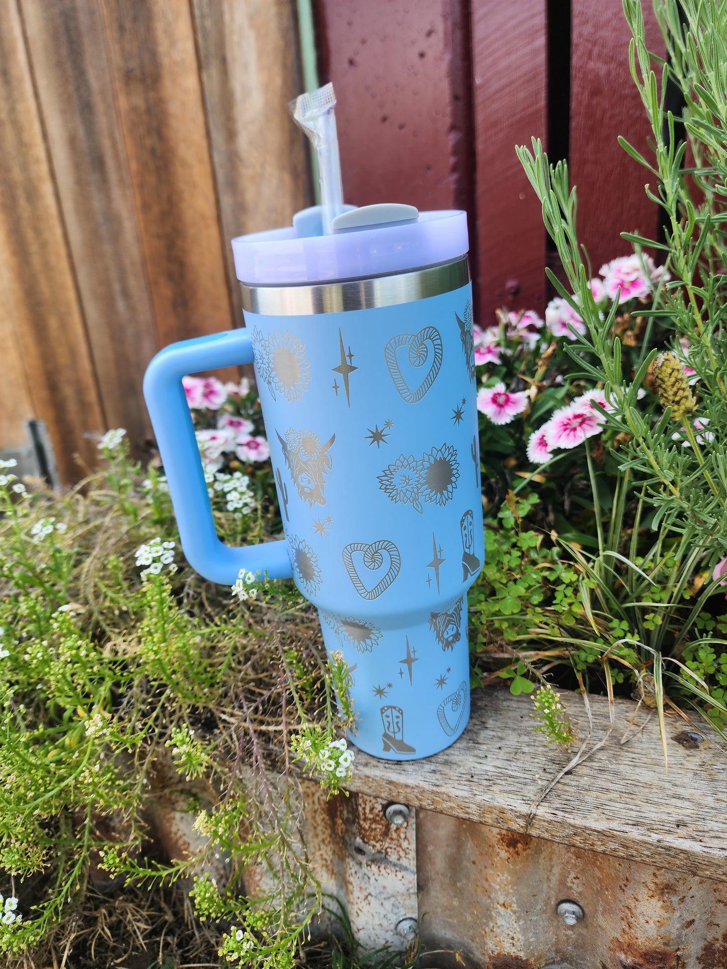 40oz Highland cow cactus travel mug - sky blue