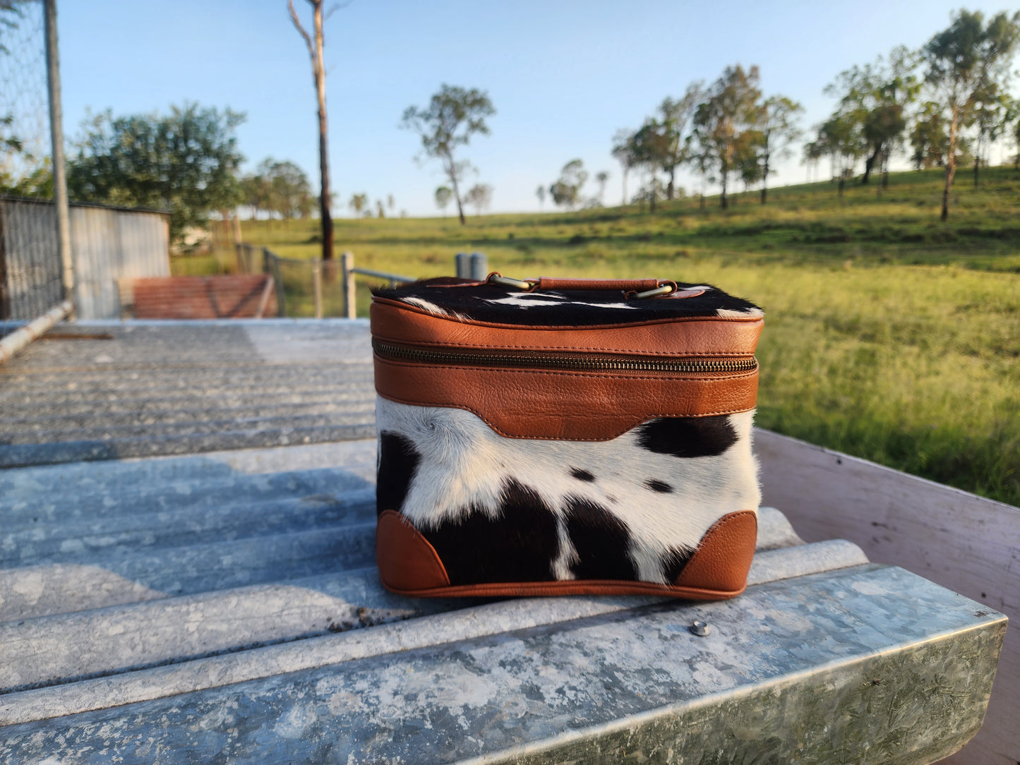 Cow hide beauty case #01