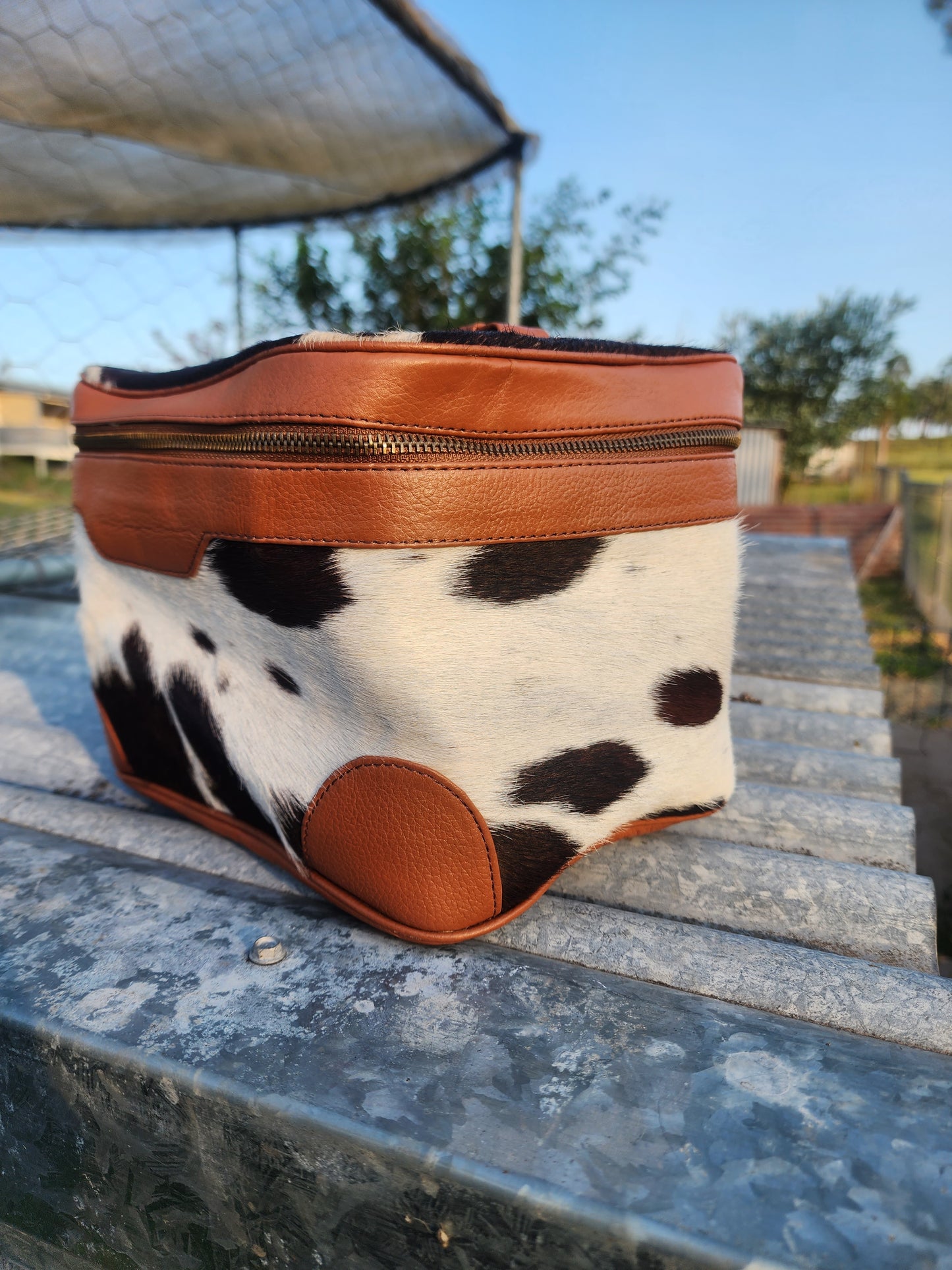 Cow hide beauty case #01