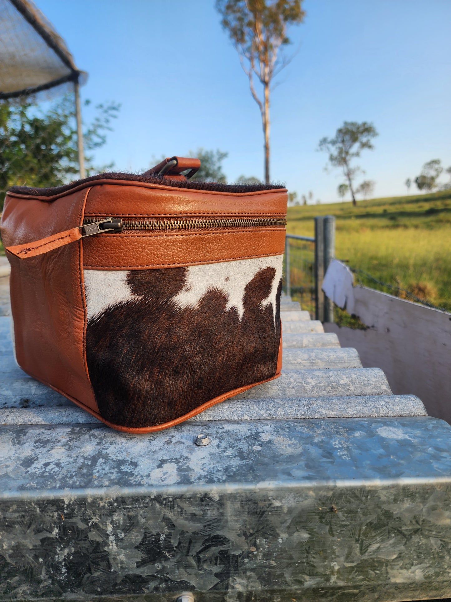 Cow hide beauty case #01