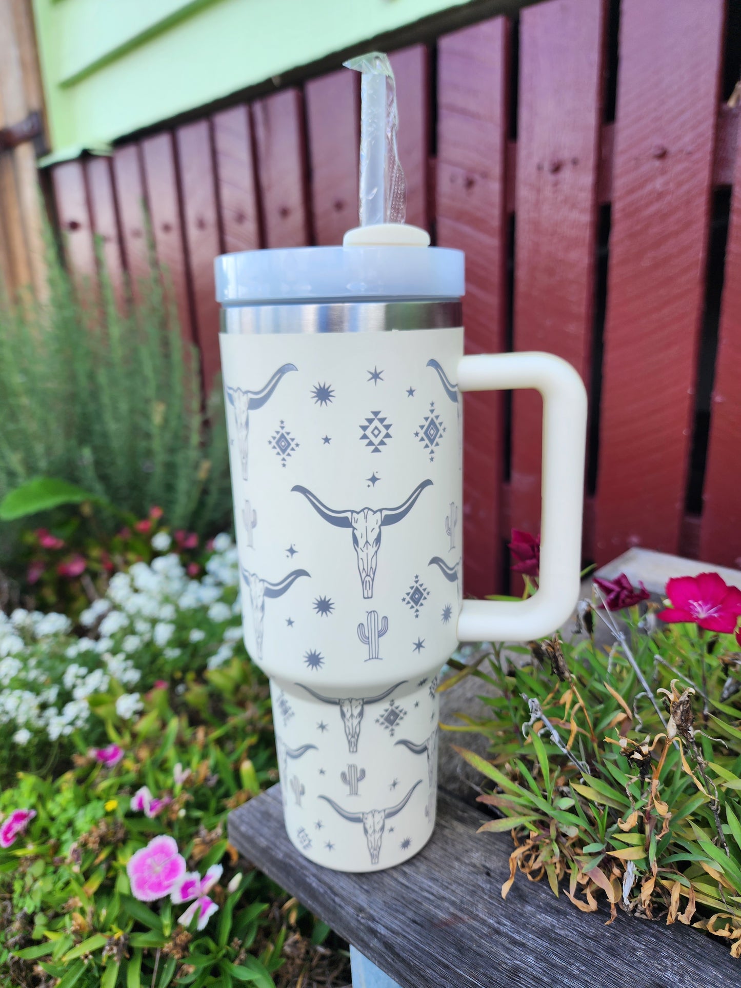 40oz cow skull cactus Travel mug- off white