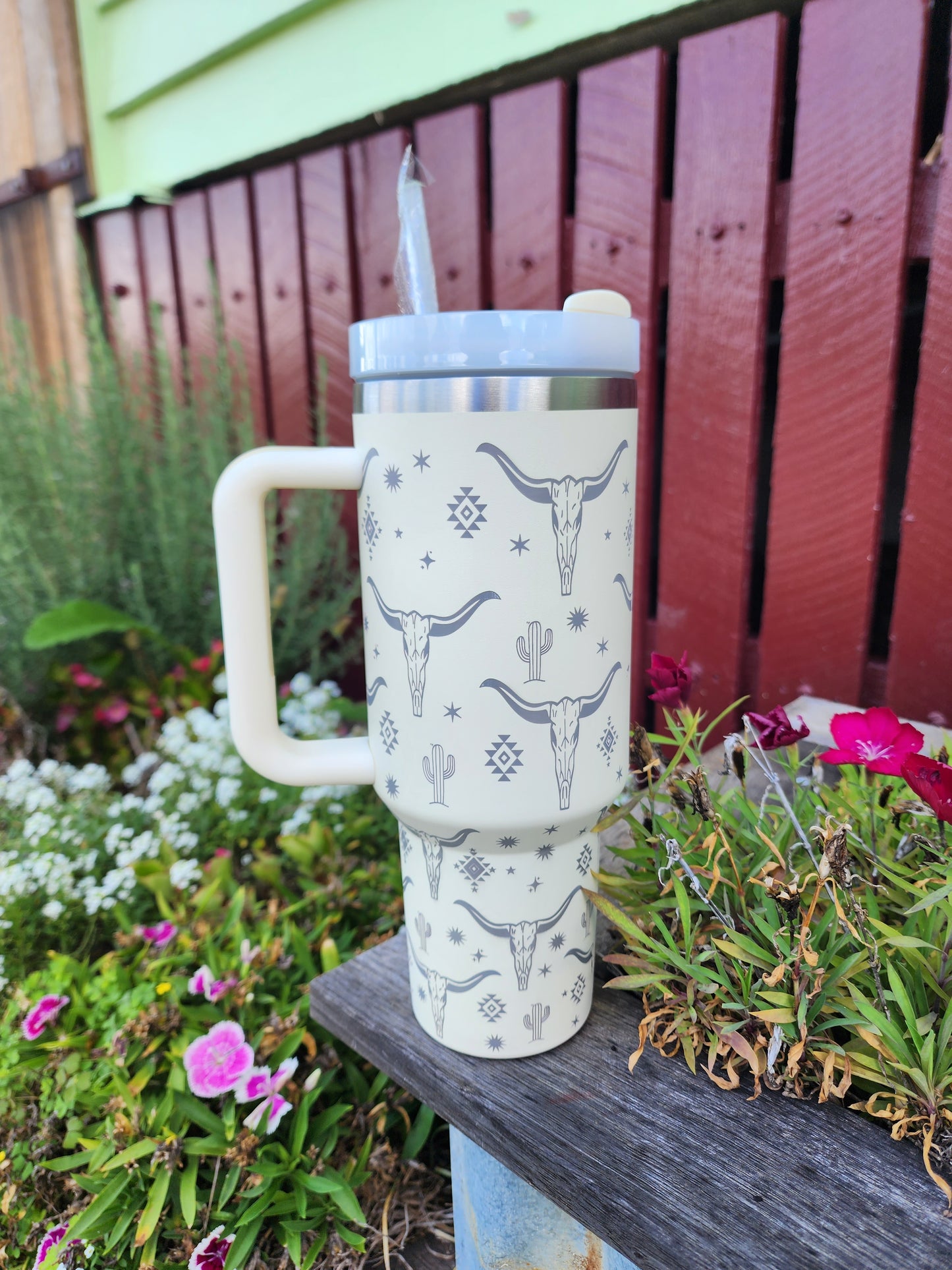 40oz cow skull cactus Travel mug- off white