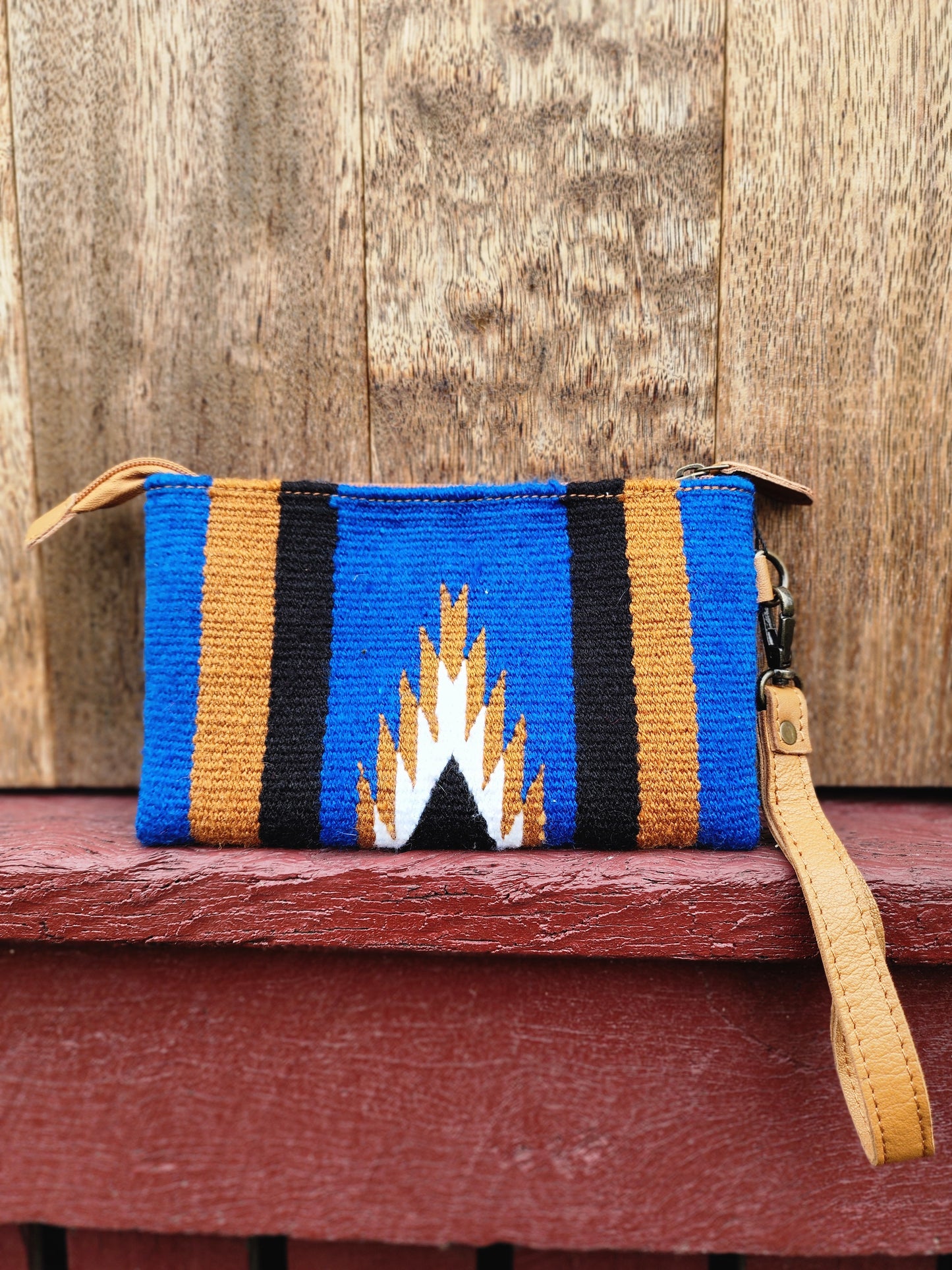 Tooled Saddle blanket clutch - Royal blue/Brown