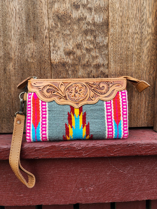 Tooled Saddle blanket clutch - Grey/pink