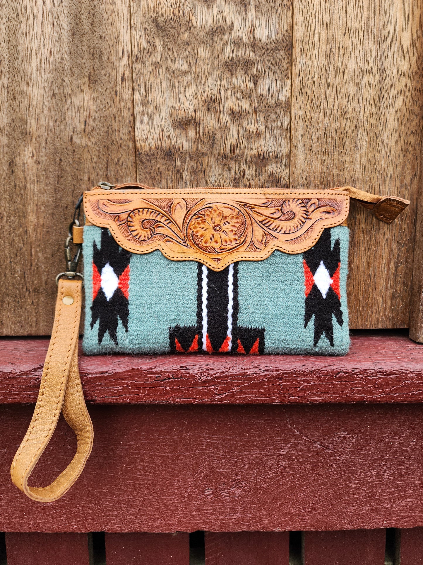 Tooled Saddle blanket clutch - Grey/ Black