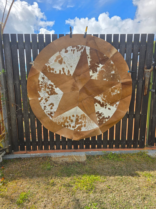 Round patchwork rug - Tan and white