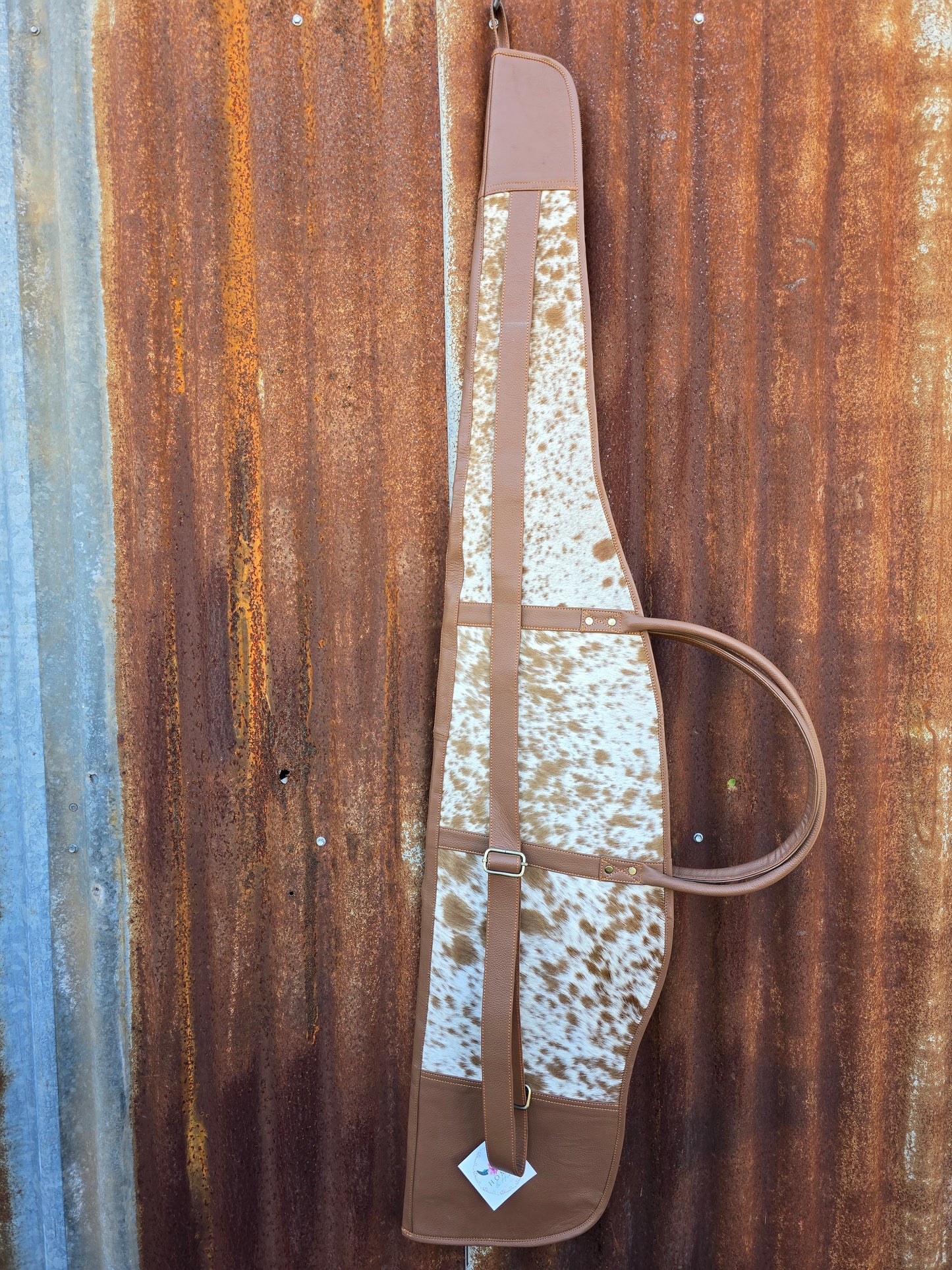 Tan and white rifle bag #08