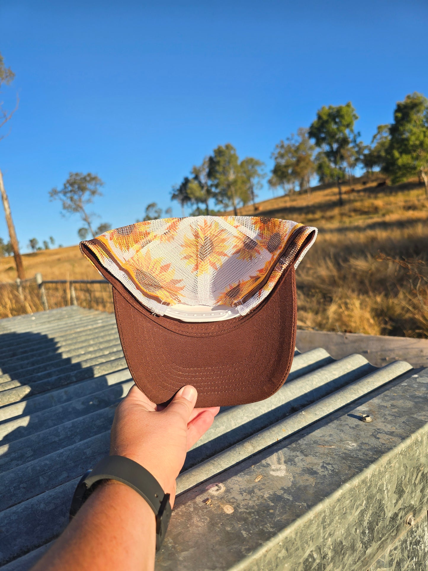 Brown sunflower (embroiderd)