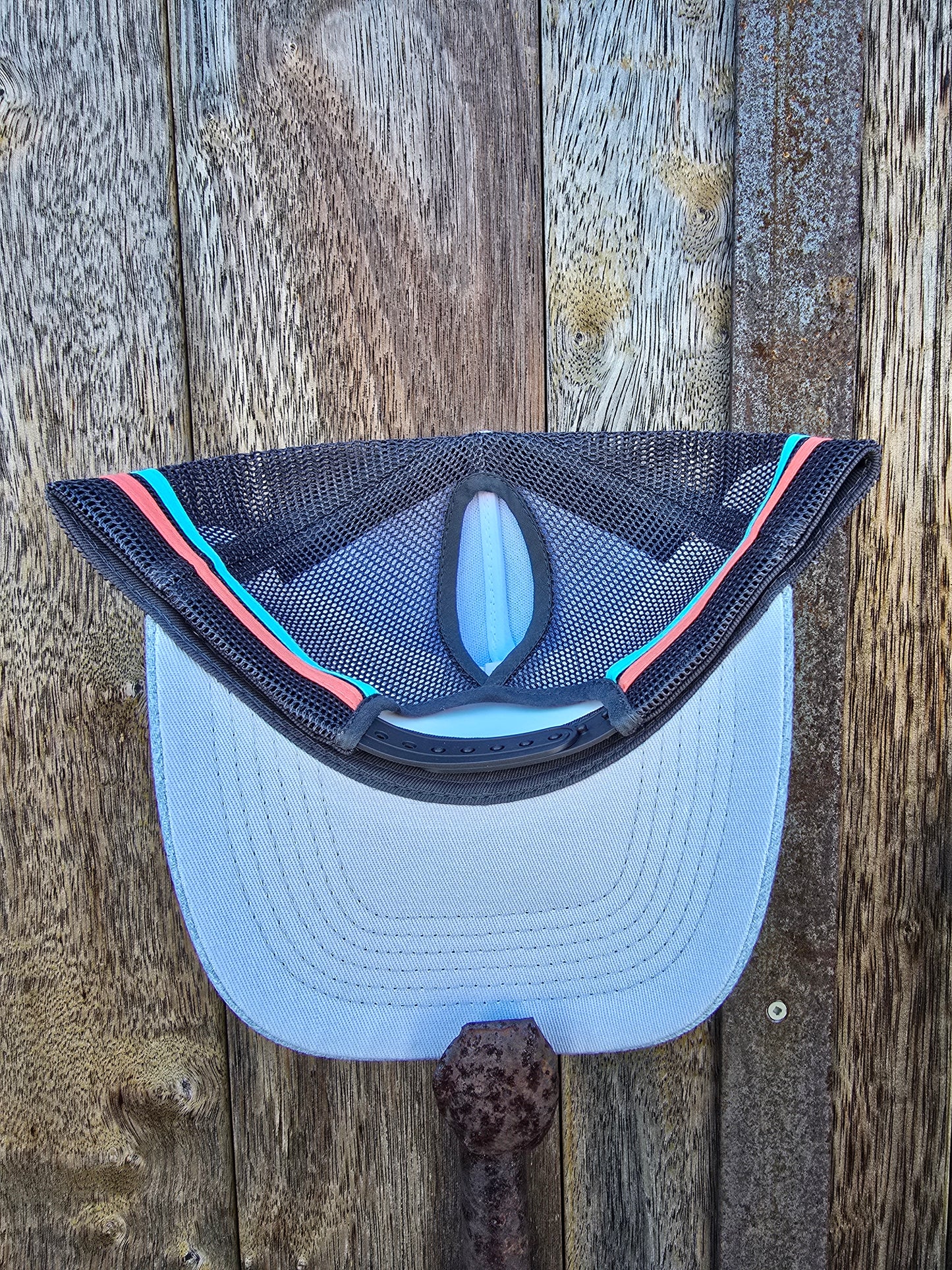 Grey with orange/blue stripe (ponytail)
