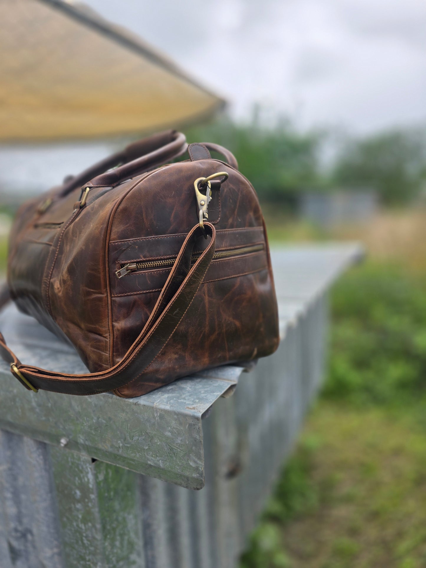 Antique leather Weekender Bag