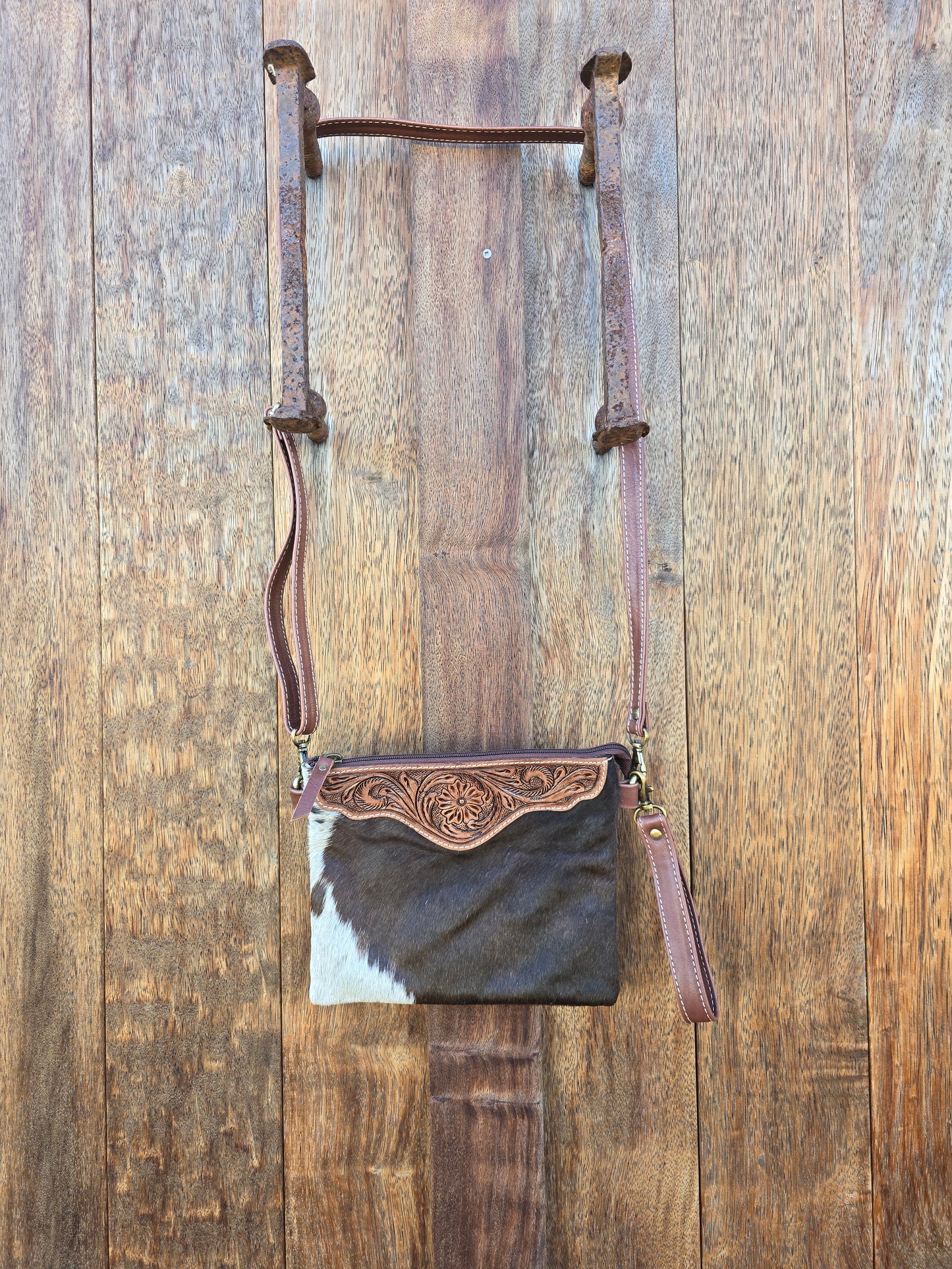 Tooled clutch bag - Brown #05