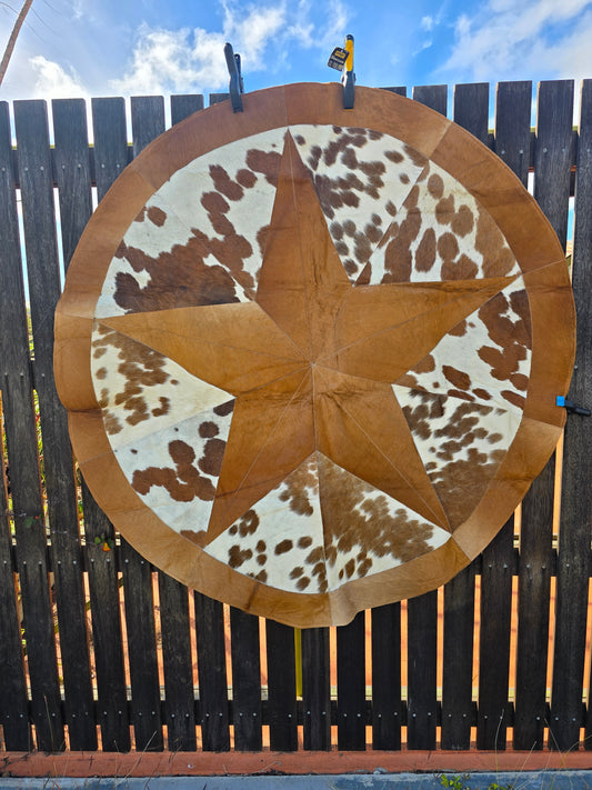 Round patchwork rug - Tan and white