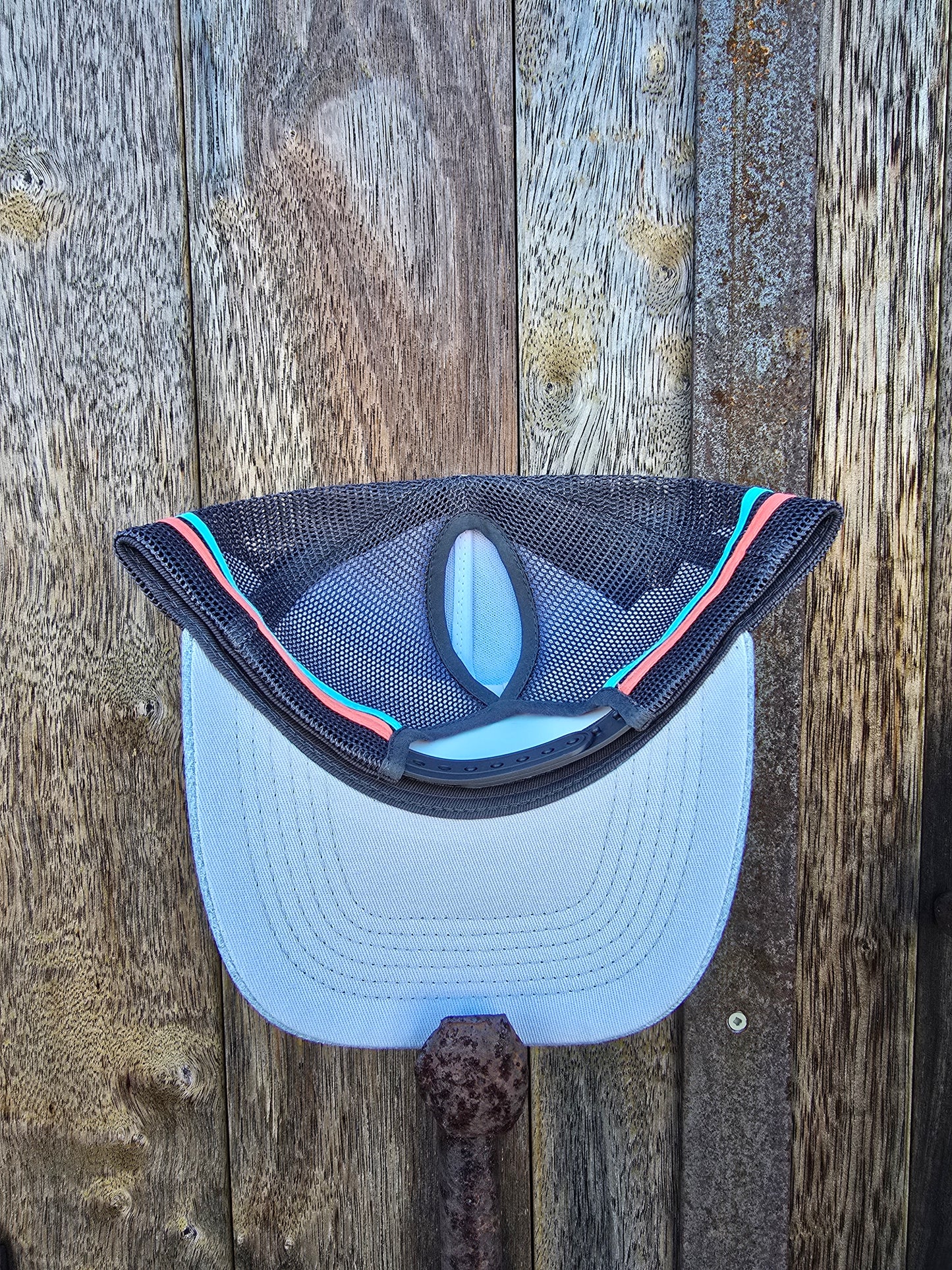 Grey with orange/blue stripe (ponytail)
